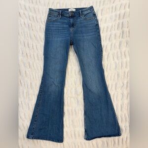 Abercrombie & Fitch High Rise Flare Jeans Size 6/28